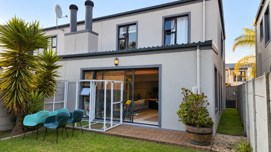 3 Bedroom Property for Sale in Protea Heights Western Cape